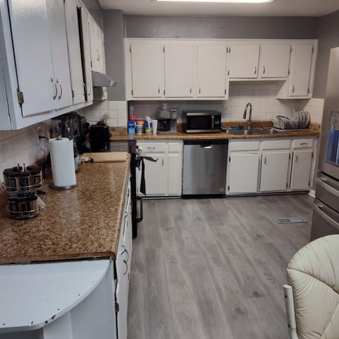 Kitchen cabinets and counter tops