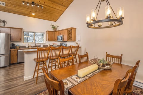 Bar Seating for Four People | Main Level