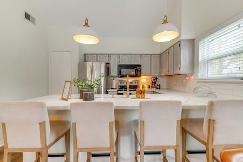 Kitchen | Dishwasher | 2nd Floor