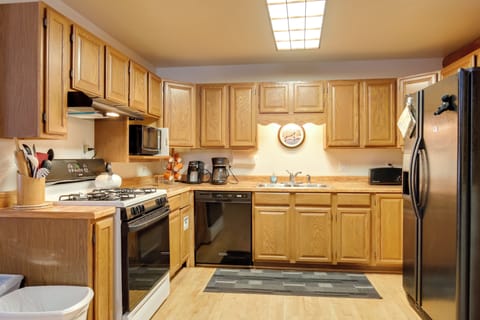 Kitchen | Main Floor | Cooking Basics | Toaster | Drip Coffee Maker