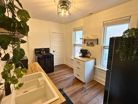 Channel your inner chef with our cooking basics, sleek stainless steel appliances, and a touch of style