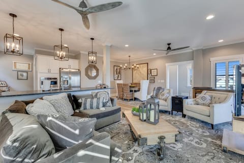 Living Room (2nd Floor)