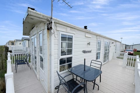 Secure your preferred dates early and choose a fantastic caravan to suit your needs, including your own decking for that extra touch of comfort.