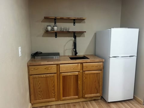 F5237B08-7280-435F-B08B-68F438FD661E_1_105_c