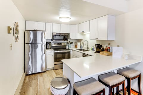 Kitchen | Cooking Basics Supplied | 1st Floor