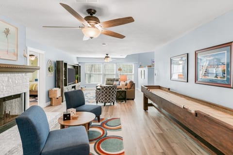 Beach Living & Shuffleboard