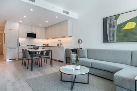 Long Beach - Jr 2 Bedroom - Kitchen + Living Area (2)