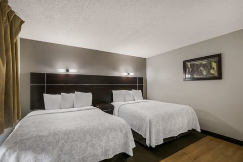 Unit with 2 Queen beds