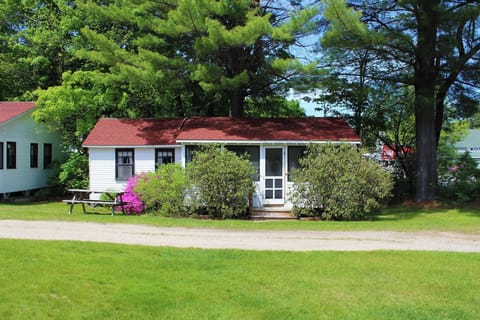 Waterview Cottage - see last photo for location.
