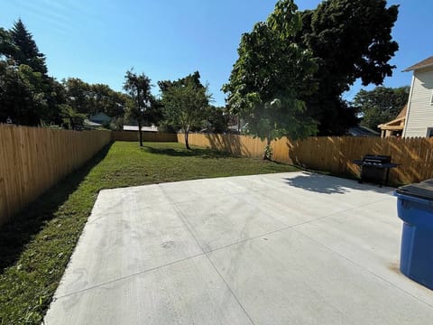 Additional parking and area to gather outside for a perfect day in Erie