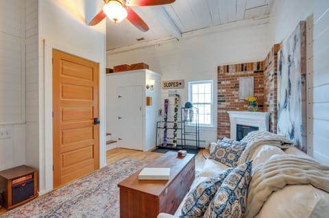 North Conway Vacation Rental | 1BR | 1BA | 750 Sq Ft | Stairs Required