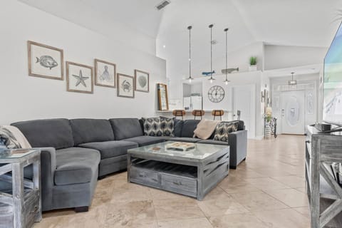 Living Area with breakfast bar nearby