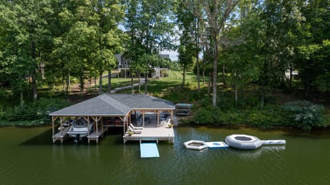 Dock your boat, cast a line, or dive right in—your lake adventure starts here!