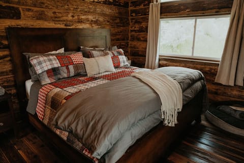 Fresh air. Crisp mornings. Coffee in bed. Snuggle a little closer.