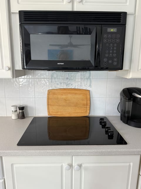 microwave and new cooktop