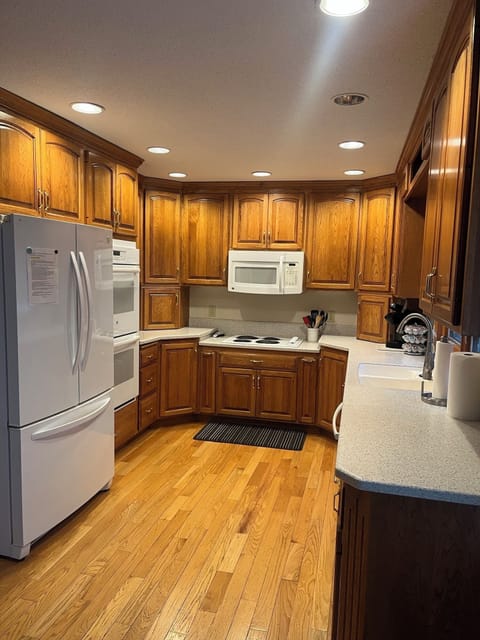 Upstairs - Full Kitchen