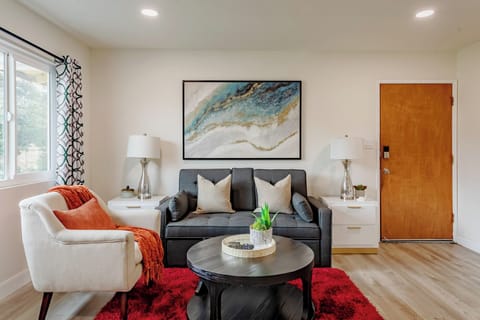 Cozy Living Room for the family.