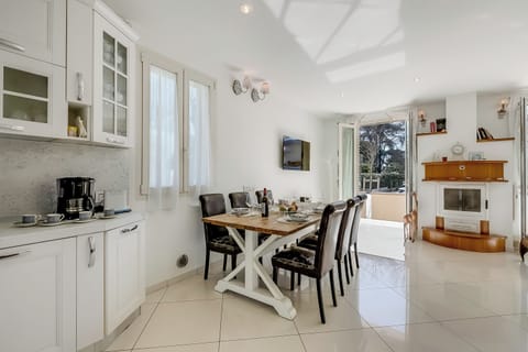 Kitchen and dining area