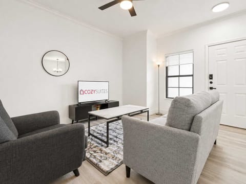 CozySuites Chandler 2BR with 2 pools + Jacuzzi! 13
