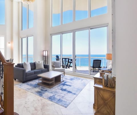 Silver Beach Towers West Penthouse 1901 - Floor to Ceiling Windows