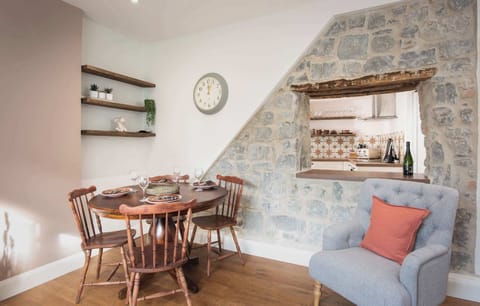 Baker's Loft, Lyme Regis - Host & Stay