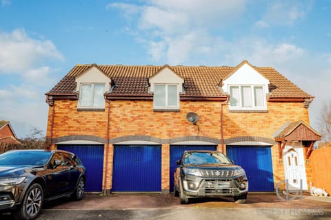 Chichester Close, Hereford - Host & Stay