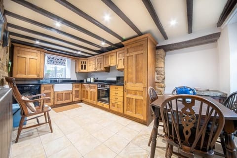 Well Farm Cottage, Higham - Host & Stay