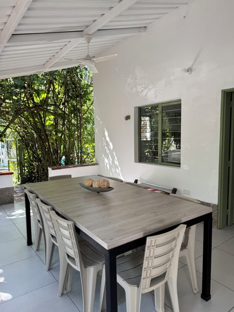 Outdoor dining