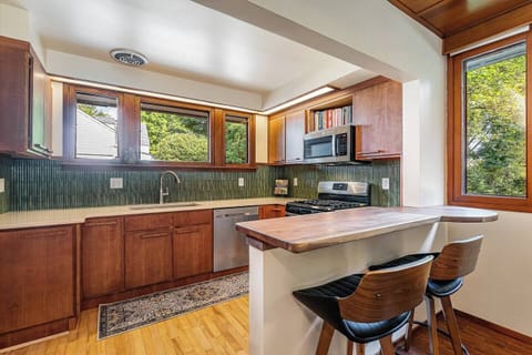 Fc26226c 97c7 4ed1 9c35 03a878d5ed55