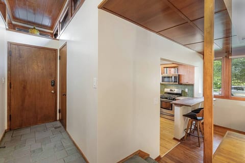 8bf6e4bc 4624 43eb b514 1eee907c0ff7