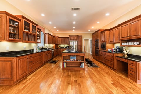 Spacious kitchen