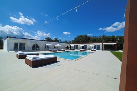 Shared pool