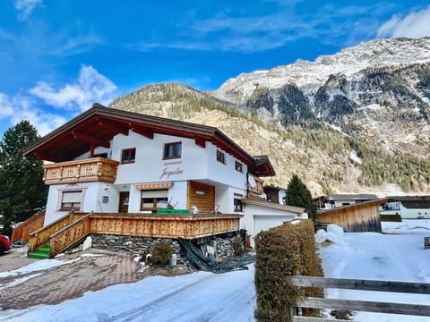 House, Home, Cottage, Hill Station, Mountain Range, Village, Alps, Mountain Village, Winter, Snow