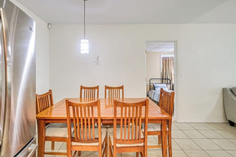 Dining Area | Dishware/Flatware