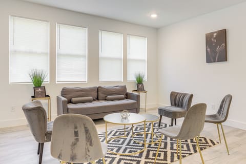 Mableton Vacation Rental | 2BR | 1.5BA | 950 Sq Ft | Stairs to Enter