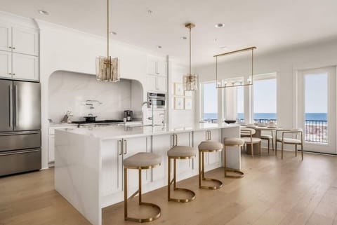 Kitchen with island seating