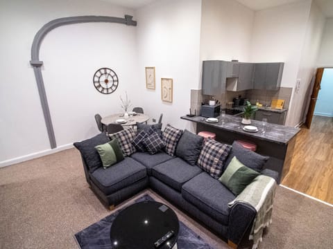 Living Room / Lounge