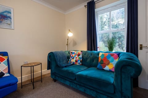 Living Room / Lounge