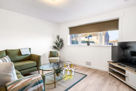 Living Room / Lounge