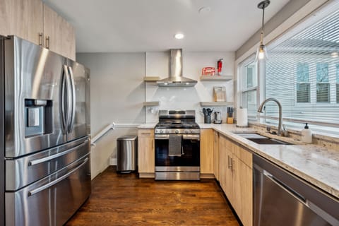 Indoors, Hardwood, Kitchen, Floor, Flooring