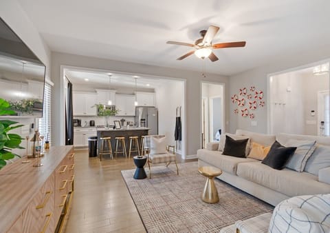 Pull out the queen sofa bed for added sleeping space for your guests!