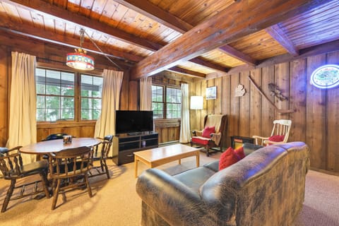 Bellaire Vacation Rental | 5BR | 3BA | Stairs Required | 2,400 Sq Ft