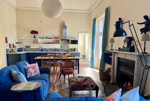 Artist's Studio, Piddlehinton: Such a beautiful modern studio