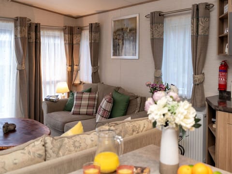 Blue, Horizon, Landscape, Sea, Coast, Coastal And Oceanic Landforms, Beach, Ocean, Shore, Sand