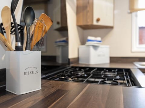 Blue, Horizon, Landscape, Sea, Coast, Coastal And Oceanic Landforms, Beach, Ocean, Shore, Sand