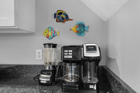 Kitchen - Coffee Maker and Blender