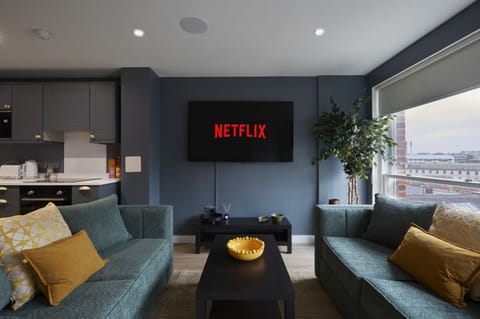 Living Room / Lounge