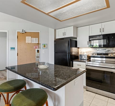 Lots of counter space to prepare meals