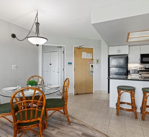 Seating for two at the kitchen counter