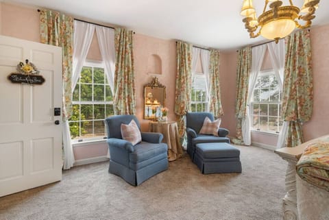 Stylish club chairs in the sitting area